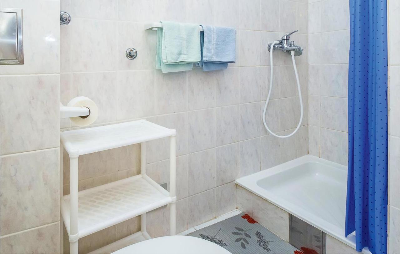 Cozy Apartment In Lokva Rogoznica With Wifi Exterior photo